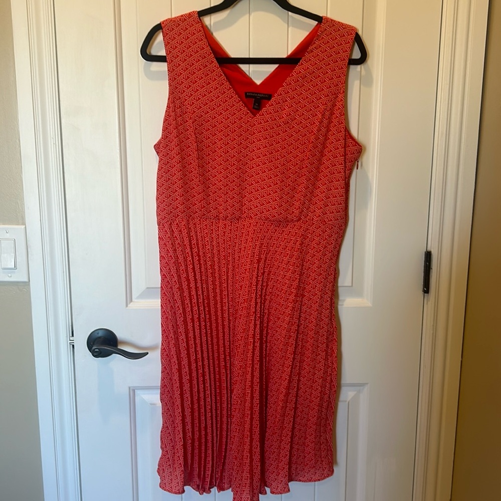Banana Republic Factory Red Sleeveless Midi Dress